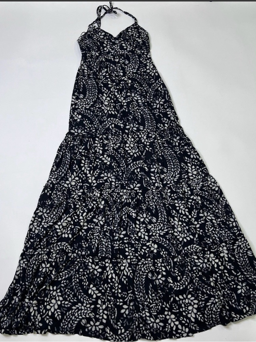 Express Black And White Geo Floral Print Maxi Dress Ruffle Hem Size XXS